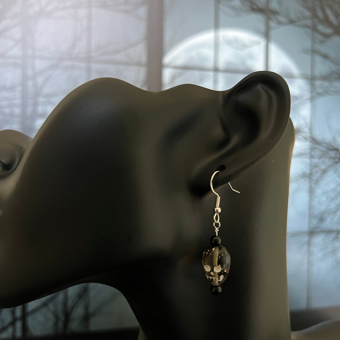Smoky Skull Lobes