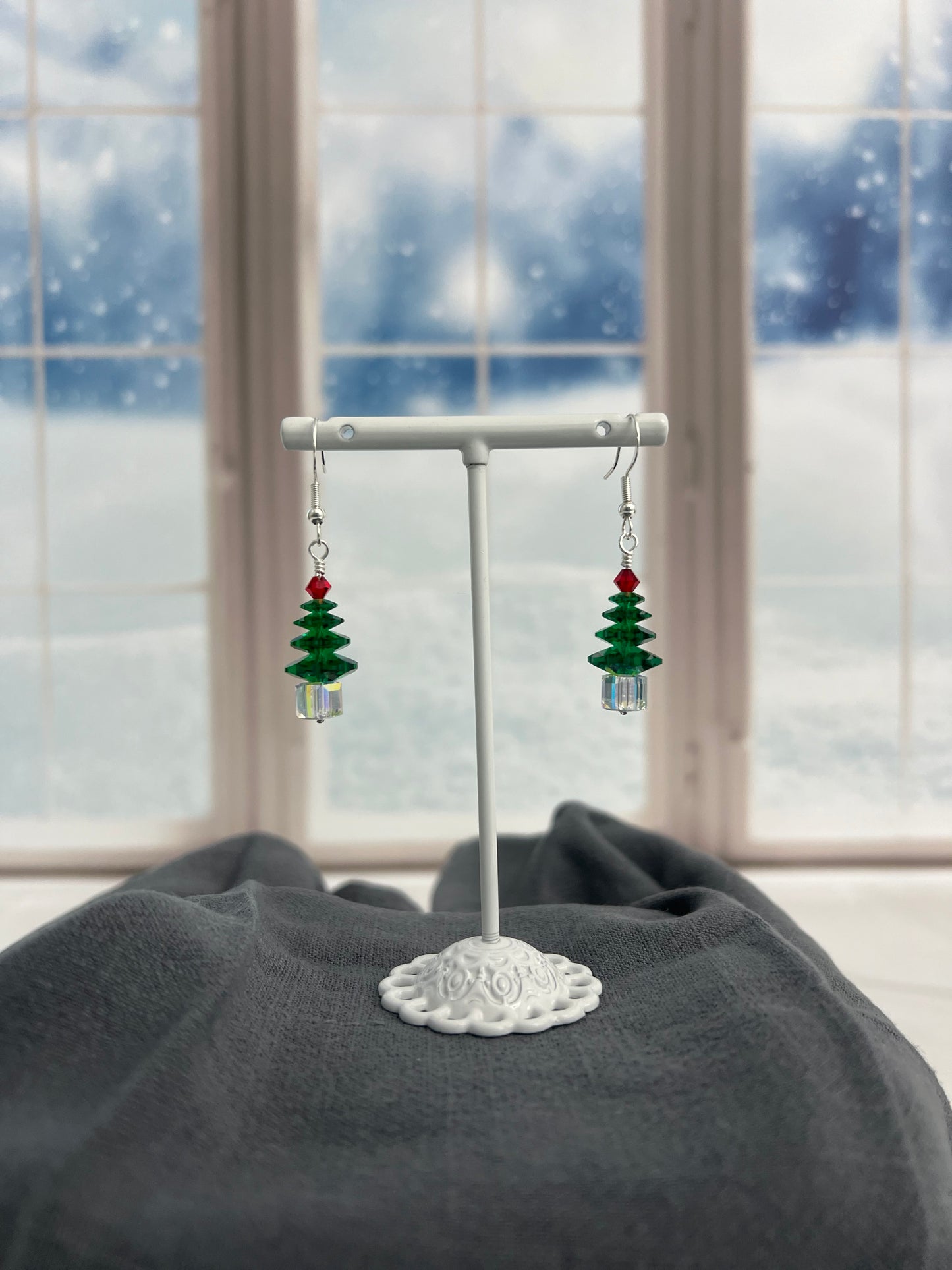 12.10.25 Christmas Tree Earrings & Bracelet Workshop