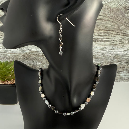 Black Lip Shell Necklace