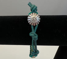 Load image into Gallery viewer, Green Flower Millefiori Bracelet
