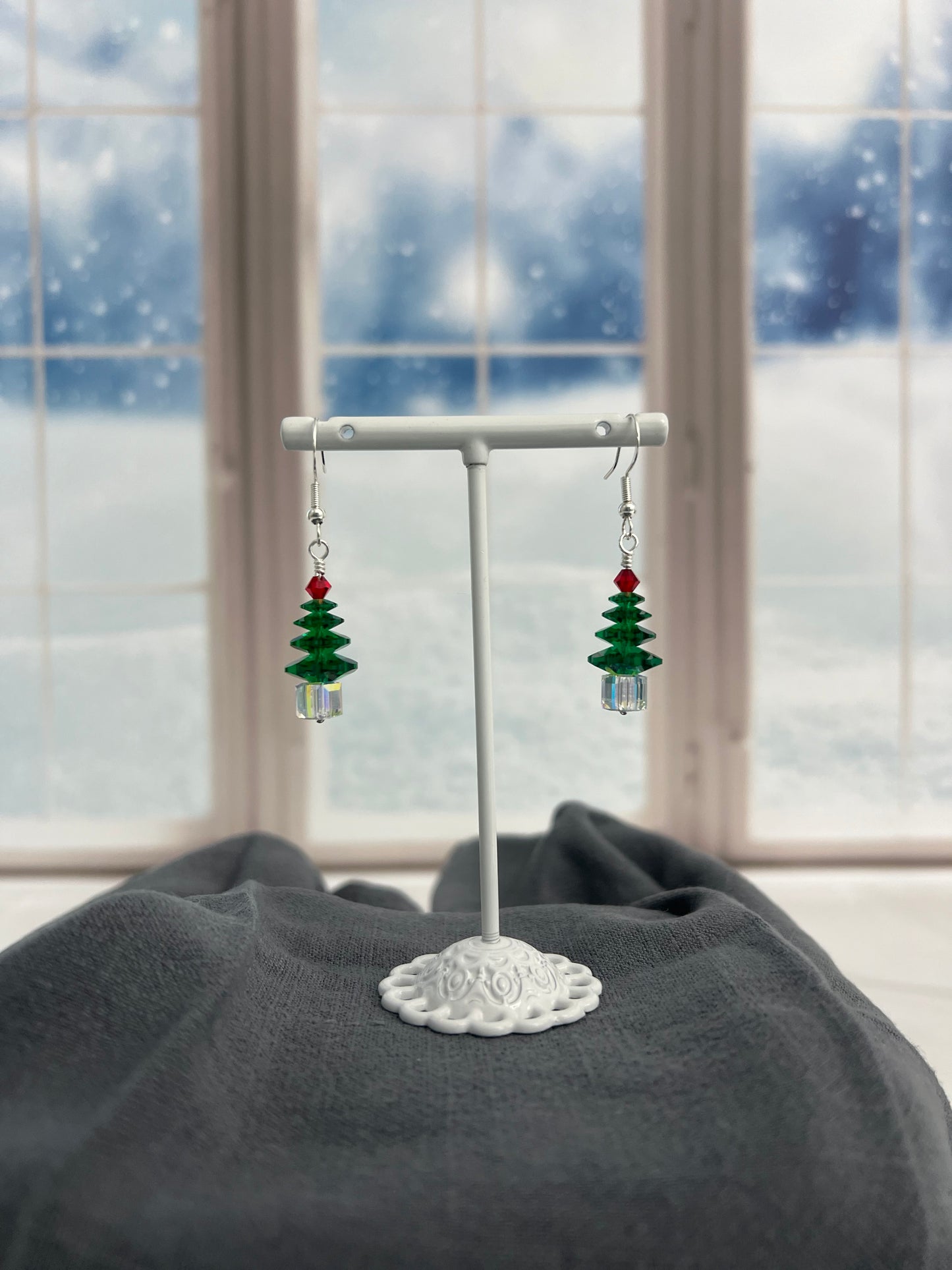 12.10.24 Christmas Tree Earrings Workshop