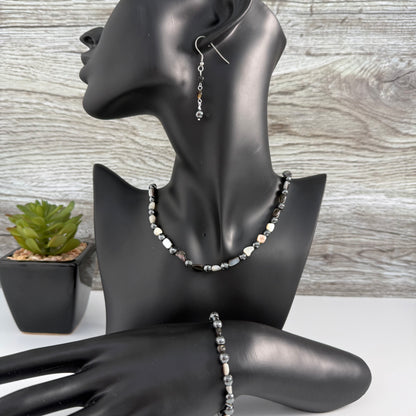 Black Lip Shell Necklace