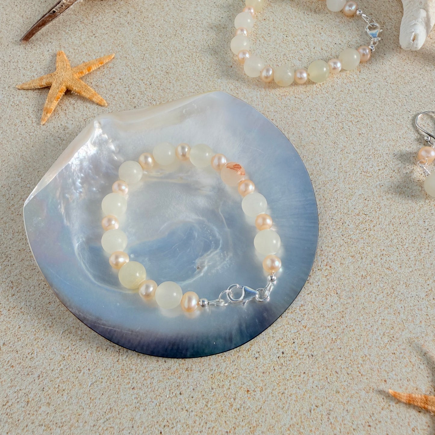 Italian Onyx & Pearl Bracelet
