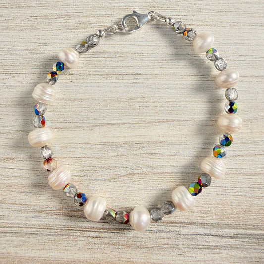 Pearly Shimmer Bracelet