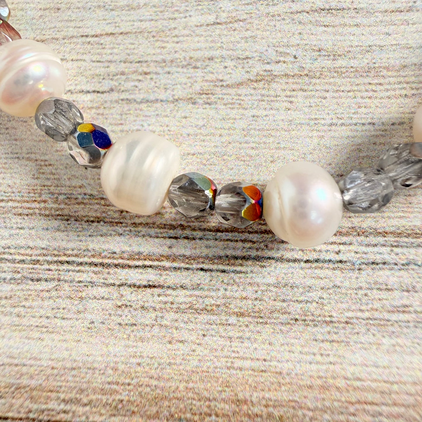 Pearly Shimmer Bracelet
