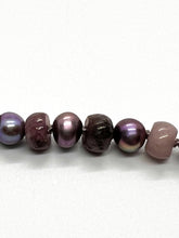 Load image into Gallery viewer, Lilac Stone &amp; Pearl Necklace