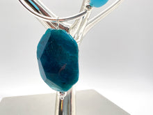 Load image into Gallery viewer, Aqua Dyed Agate Shell Recycled Glass Necklace
